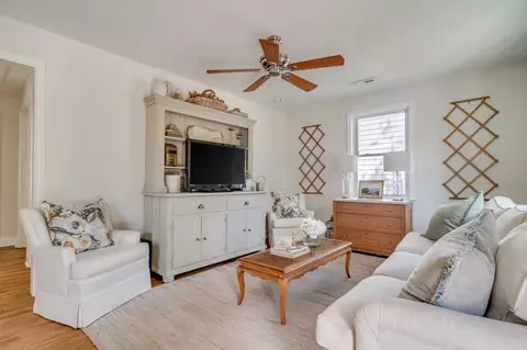 409 E Hammond St, Durham, NC 27704 photo 12