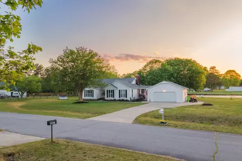 1028 Lake Path Rd, Willow Spring, NC 27592 photo 6