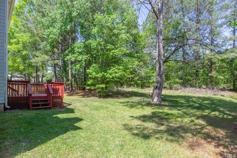 607 Crossing Dr, Durham, NC 27703 photo 35