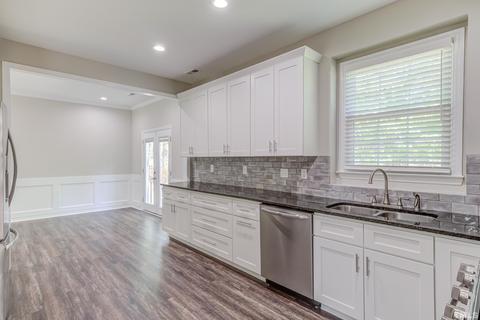 607 Crossing Dr, Durham, NC 27703 photo 11