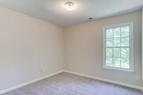 607 Crossing Dr, Durham, NC 27703 photo 31
