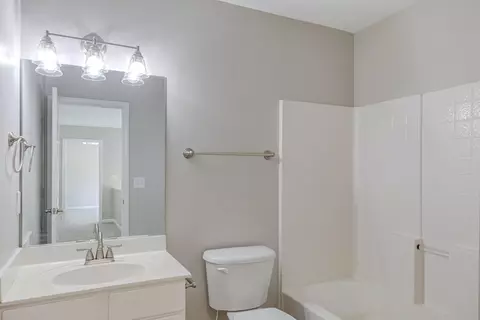 607 Crossing Dr, Durham, NC 27703 photo 28
