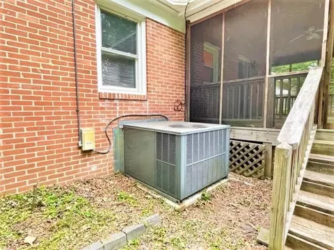 26 Hawthorne Dr, Durham, NC 27712 photo 25