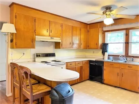 26 Hawthorne Dr, Durham, NC 27712 photo 9