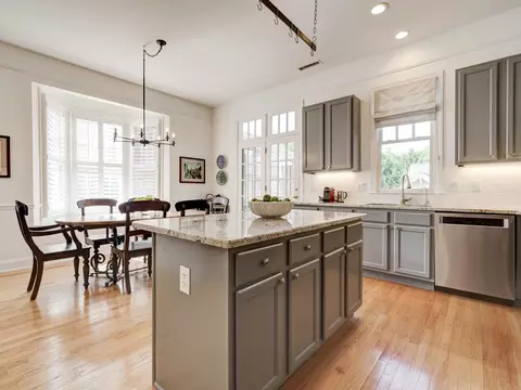 1516 W Markham Ave, Durham, NC 27705 photo 14