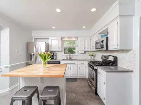 213 Beechtree Dr, Cary, NC 27513 photo 12