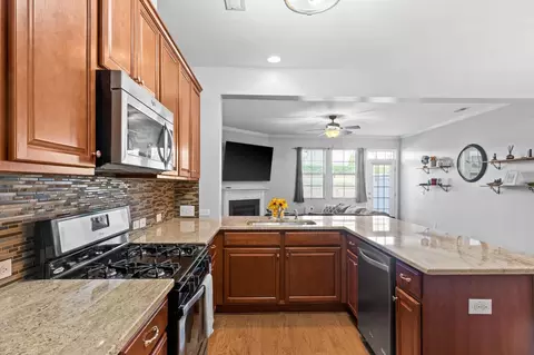 2438 Baslow Dr, Apex, NC 27539 photo 4