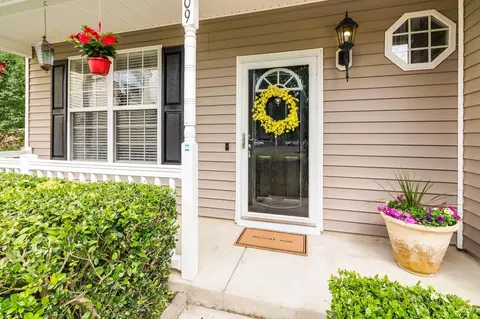 5709 Running Fox Ln, Durham, NC 27703 photo 6