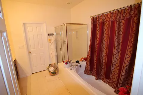 1812 Turning Leaf Ln, Durham, NC 27712 photo 17