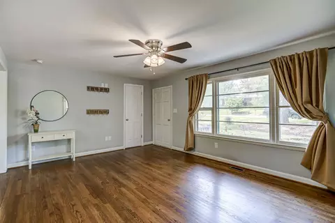 415 Lakeside Dr, Garner, NC 27529 photo 4