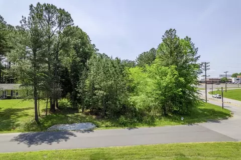 102 Mickey Cir, Durham, NC 27712 photo 6