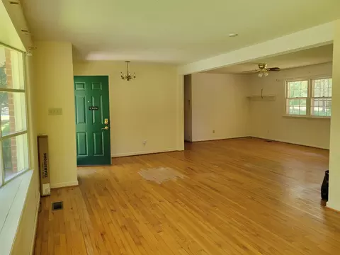 410 Argonne Dr, Durham, NC 27704 photo 4