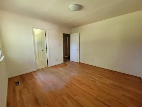 410 Argonne Dr, Durham, NC 27704 photo 10