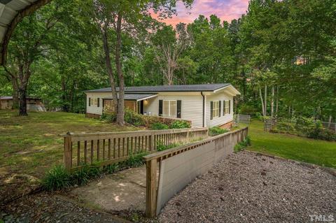 1320 Mockingbird Ln, Durham, NC 27703 photo 1