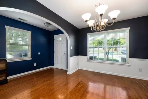 902 Statler Dr, Durham, NC 27703 photo 6
