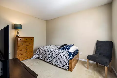 902 Statler Dr, Durham, NC 27703 photo 16