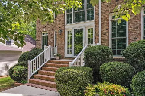 4906 Paces Ferry Dr, Durham, NC 27712 photo 3