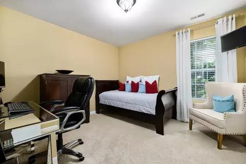 36 Edgebrook Cir, Durham, NC 27703 photo 19