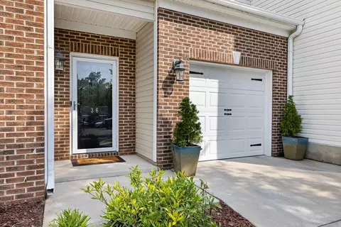 36 Edgebrook Cir, Durham, NC 27703 photo 2