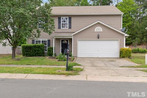 407 Weeping Willow Dr, Durham, NC 27704 photo 1