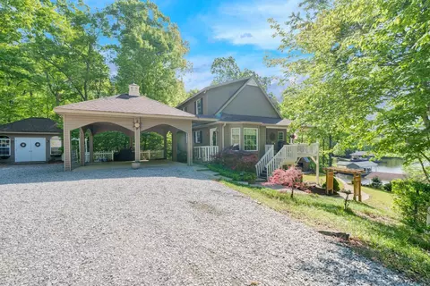 175 Rock Pointe Dr, Semora, NC 27343 photo 3