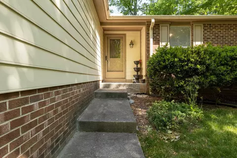 511 E Dynasty Dr, Cary, NC 27513 photo 3