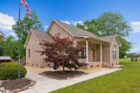 65 Della Ln, Erwin, NC 28339 photo 5