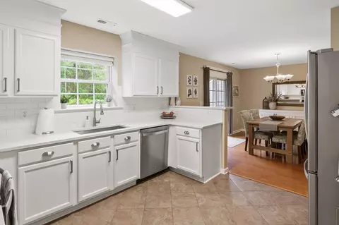 4905 Gaithers Pointe Dr, Durham, NC 27713 photo 8