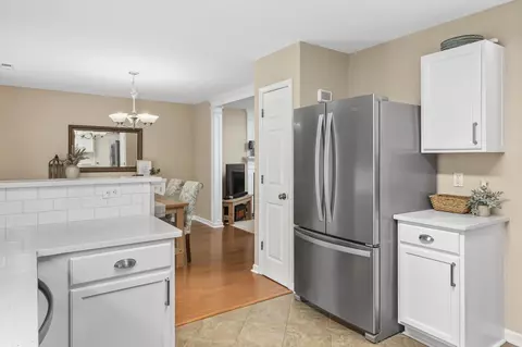 4905 Gaithers Pointe Dr, Durham, NC 27713 photo 9