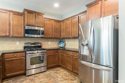 7649 Mapleshire Dr, Raleigh, NC 27616 photo 9