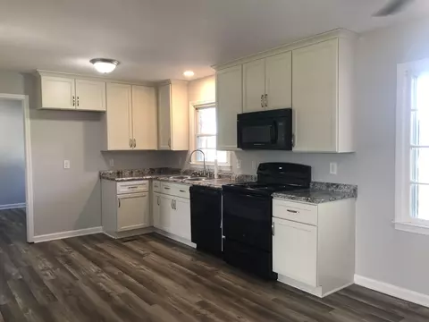 2142 Tarheel Rd, Benson, NC 27504 photo 11