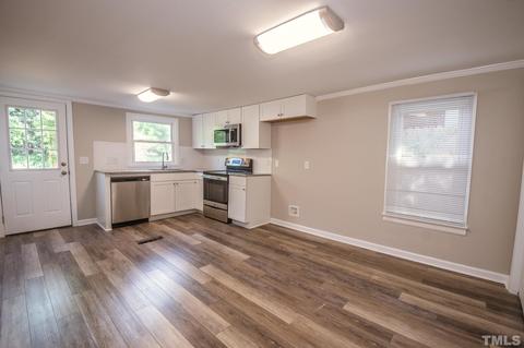 202 W Phifer St, Monroe, NC 28110 photo 4