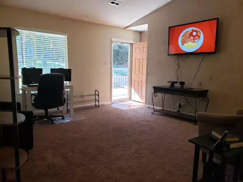 8 Howlett Pl, Durham, NC 27703 photo 8