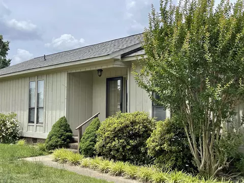 75 Eason Cir, Selma, NC 27576 photo 4