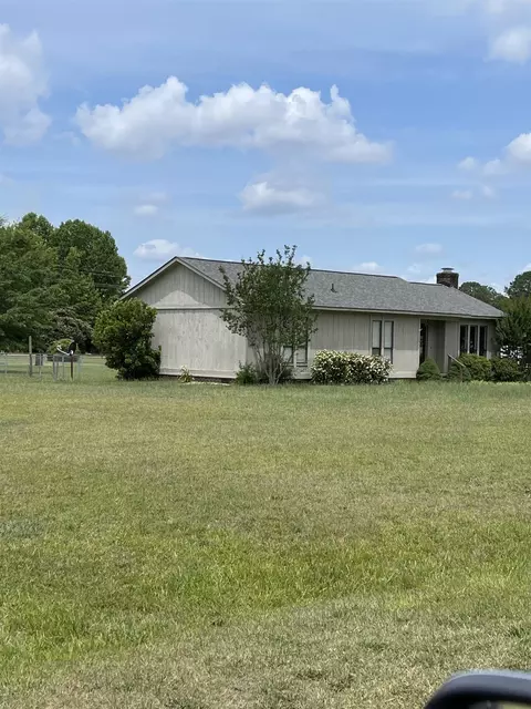 75 Eason Cir, Selma, NC 27576 photo 3