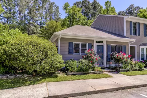 127 Forest Oaks Dr, Durham, NC 27705 photo 2