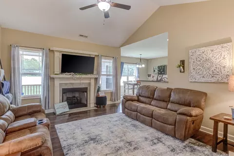 25 Lars Ln, Garner, NC 27529 photo 5