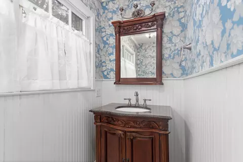 207 E Main St, Micro, NC 27555 photo 19