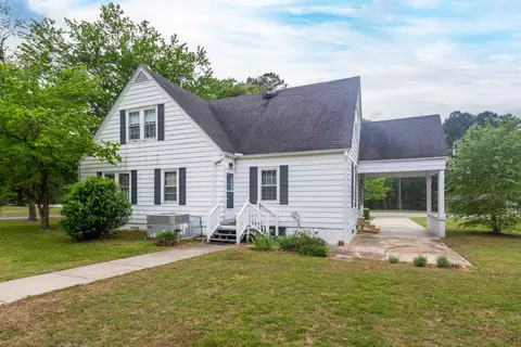 207 E Main St, Micro, NC 27555 photo 32