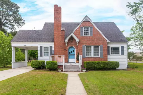 207 E Main St, Micro, NC 27555 photo 1