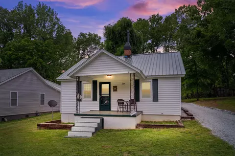 1263 Pointer St, Roxboro, NC 27573 photo 1