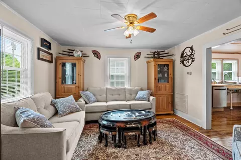 1263 Pointer St, Roxboro, NC 27573 photo 4