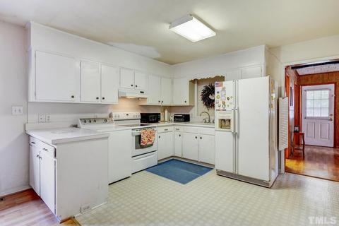 3811 Hamlin Rd, Durham, NC 27704 photo 11