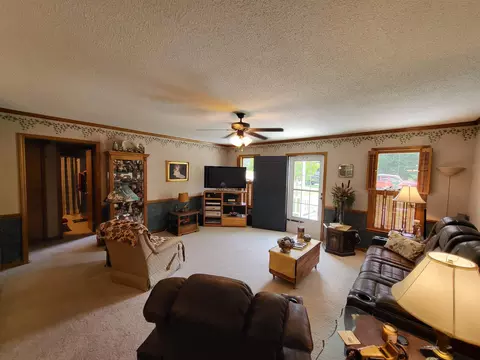 2004 Benttree Dr, Clayton, NC 27520 photo 9