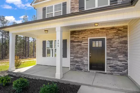 300 Coats Ridge Dr, Benson, NC 27504 photo 3