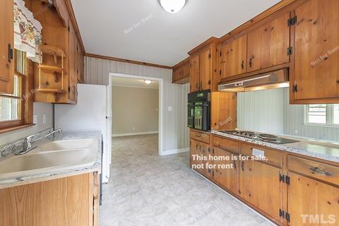802 Lindley Dr, Durham, NC 27703 photo 8