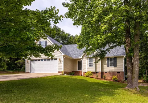 20 Foxhound Ct, Benson, NC 27504 photo 2