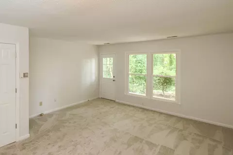 43 Georgetown Ct, Durham, NC 27705 photo 2