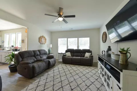 112 Pineapple Pl, Benson, NC 27504 photo 18