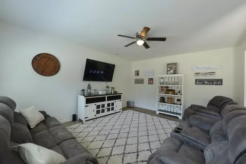 112 Pineapple Pl, Benson, NC 27504 photo 17